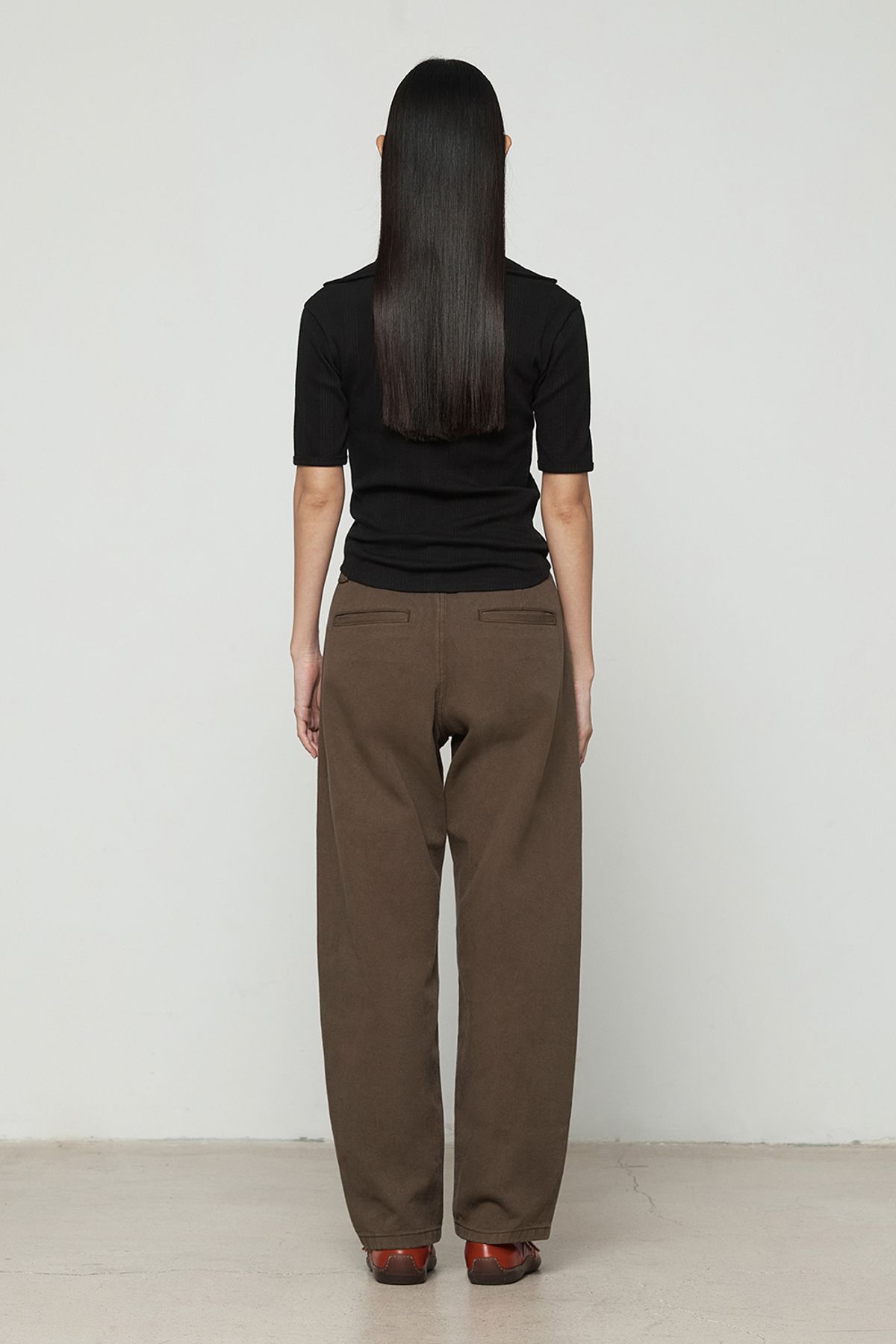 커렌트(CURRENT) 카라 U넥 하프슬리브 [블랙]