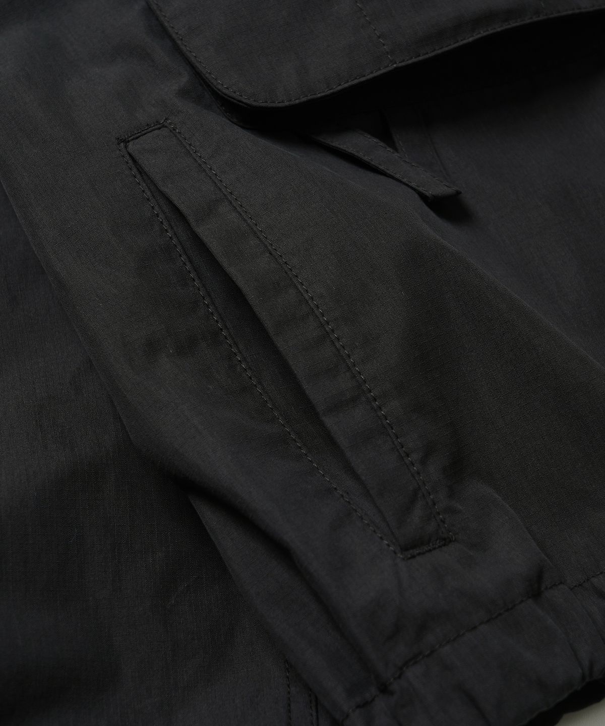 프리즘웍스(FRIZMWORKS) WADING HOODED PARKA _ BLACK