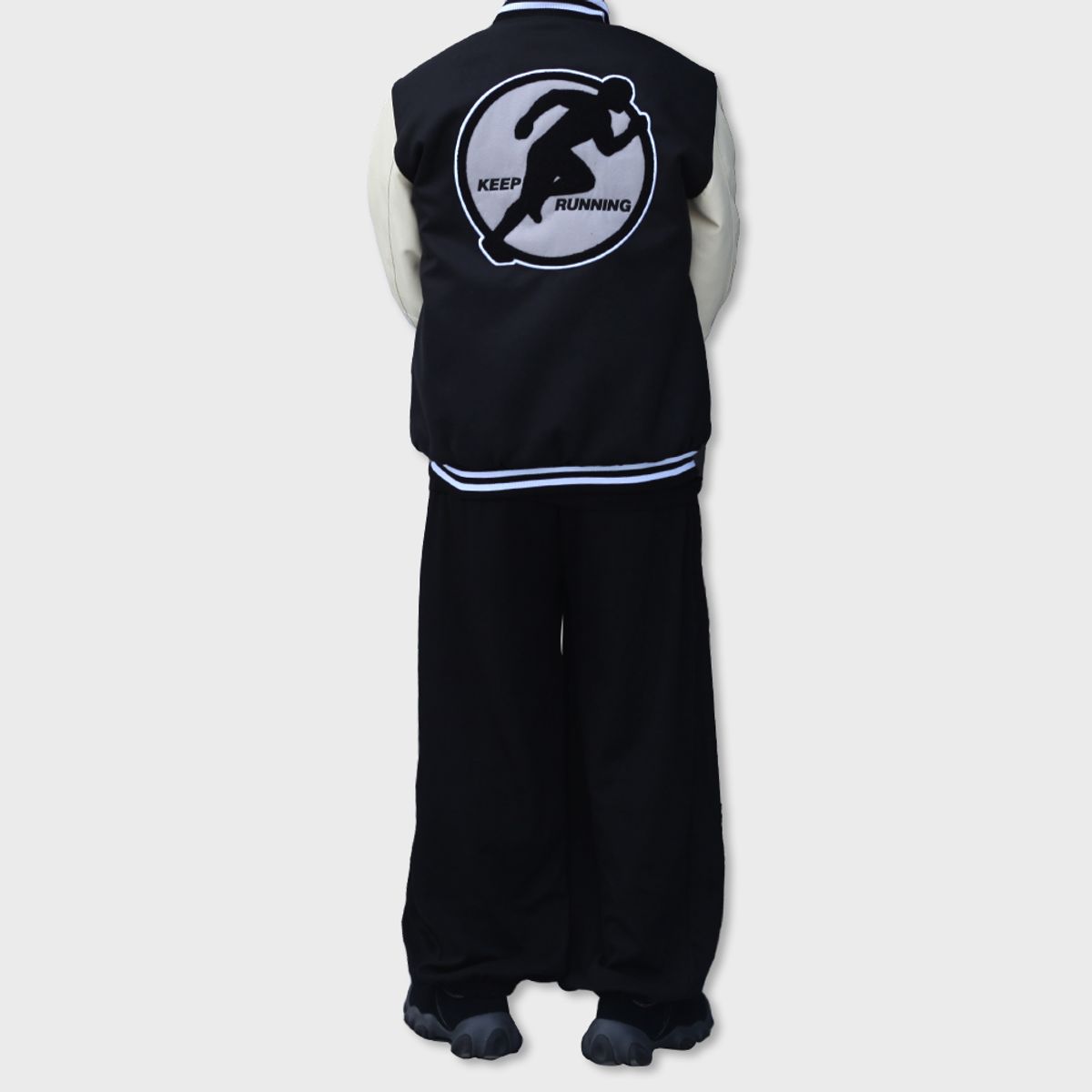 리스펙트(RESPECT) work out keep running varsity jacket (black)
