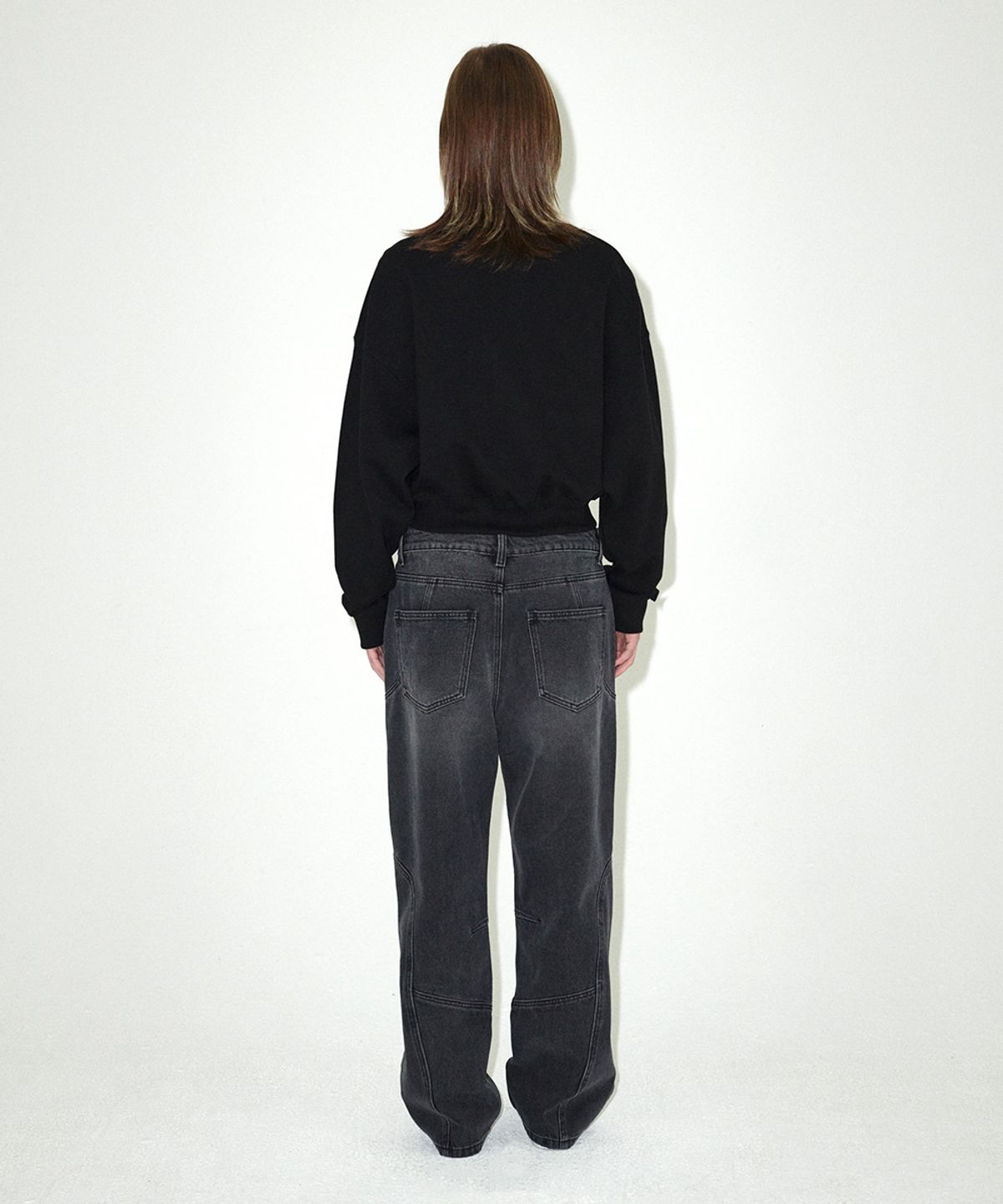마하그리드(MAHAGRID) ARCH DEPT CROP SWEATSHIRT BLACK(MG2EFFM468A)