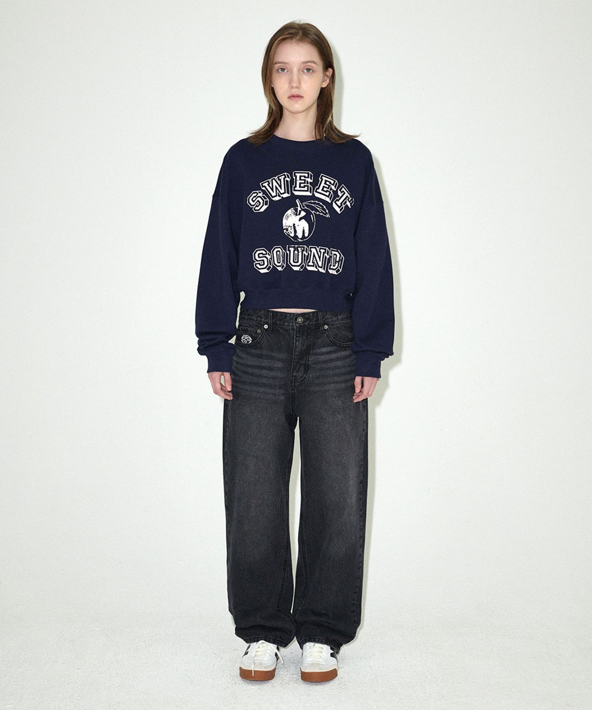 마하그리드(MAHAGRID) SWEET SOUND CROP SWEATSHIRT NAVY(MG2EFFM469A)