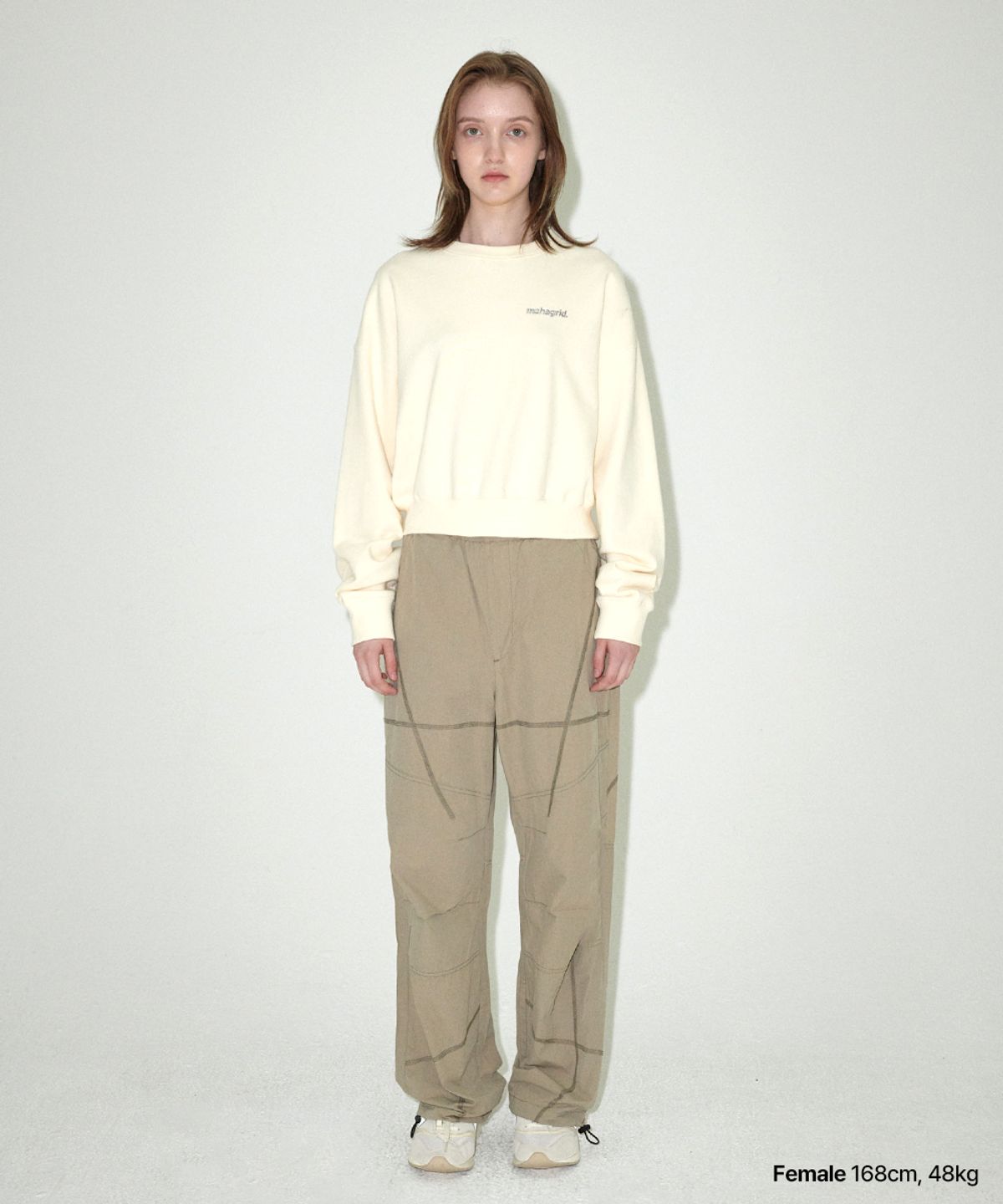 마하그리드(MAHAGRID) ORIGIN LOGO CROP SWEATSHIRT CREAM(MG2EFFM471A)