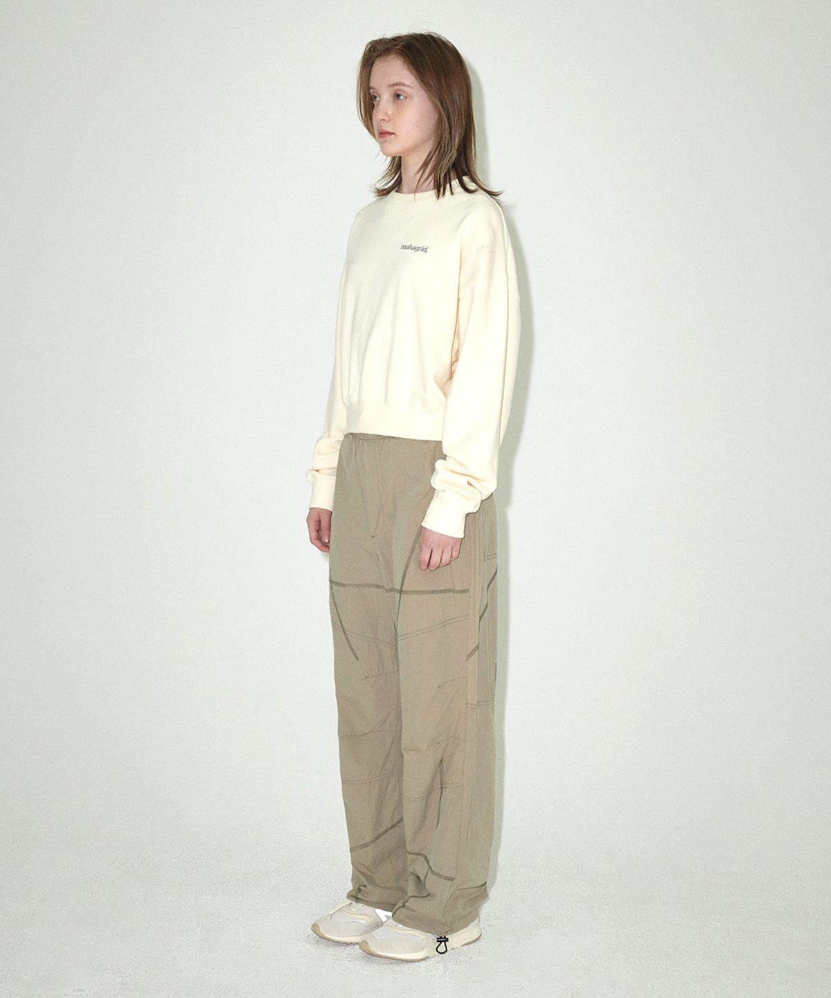 마하그리드(MAHAGRID) ORIGIN LOGO CROP SWEATSHIRT CREAM(MG2EFFM471A)