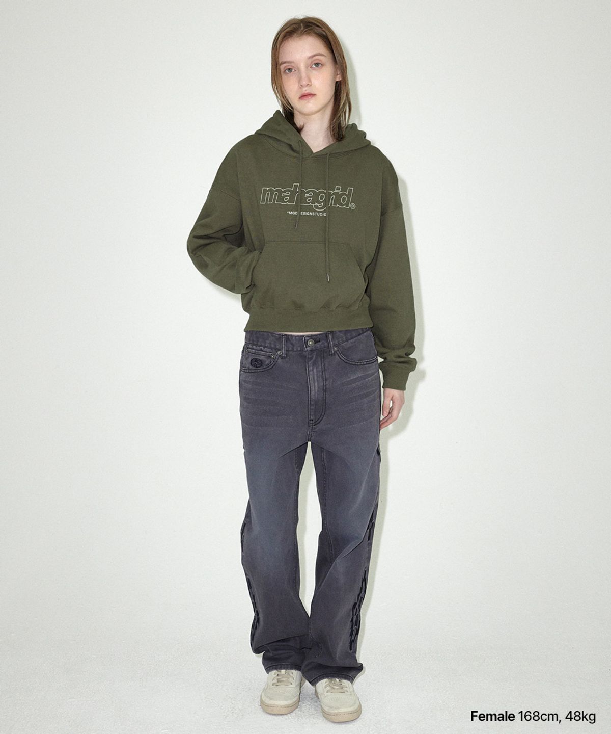 마하그리드(MAHAGRID) THIRD LOGO CROP HOODIE OLIVE(MG2EFFM433A)