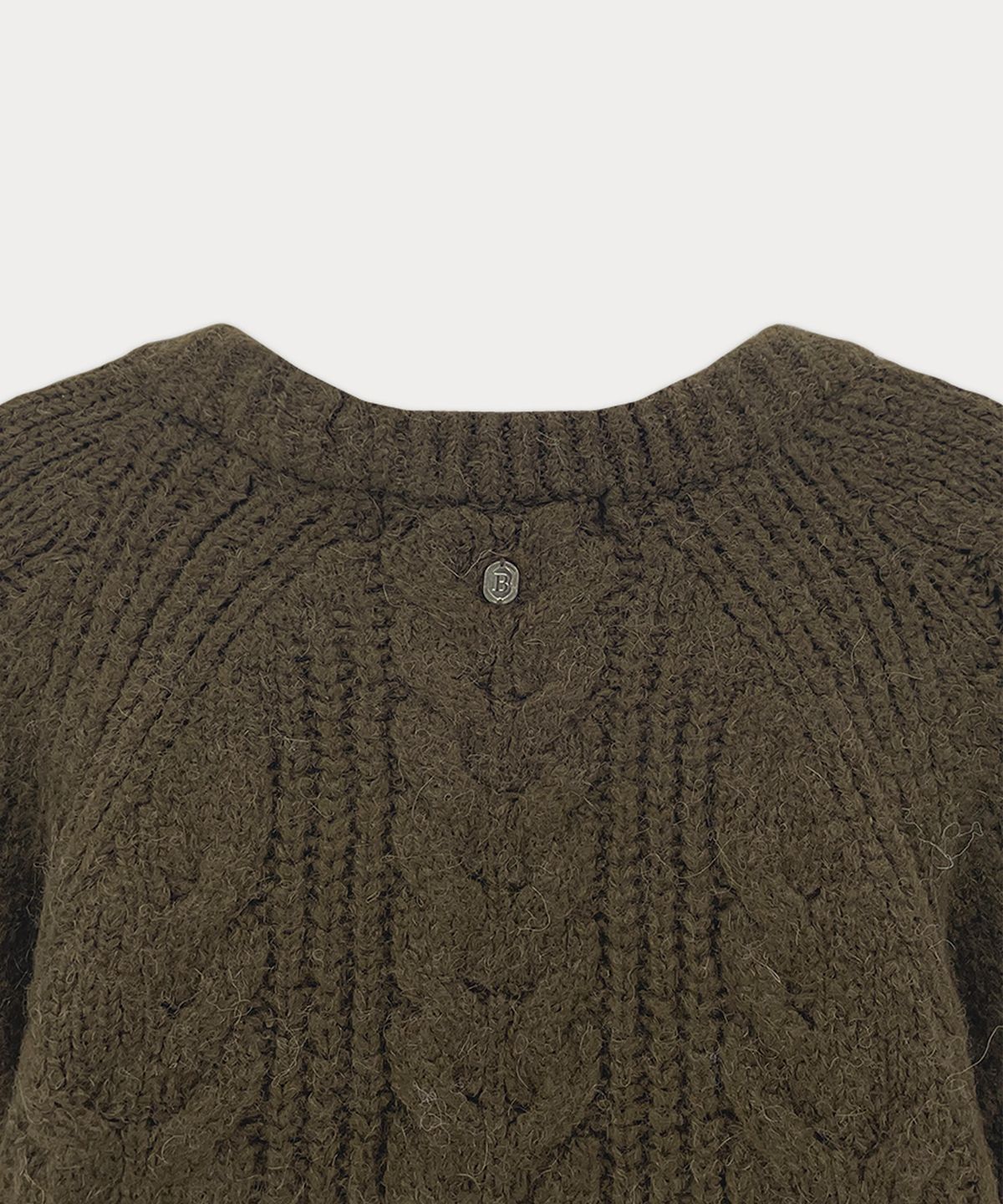 썸웨어버터(SOMEWHEREBUTTER) Chelsea alpaca cable knit - Brown