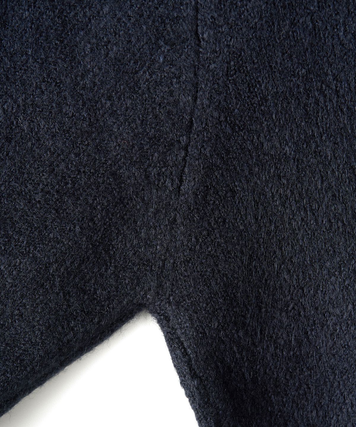 엑스컨테이너(EXCONTAINER) 미니멀 버튼 라운드넥 크롭 가디건 (DARK NAVY)