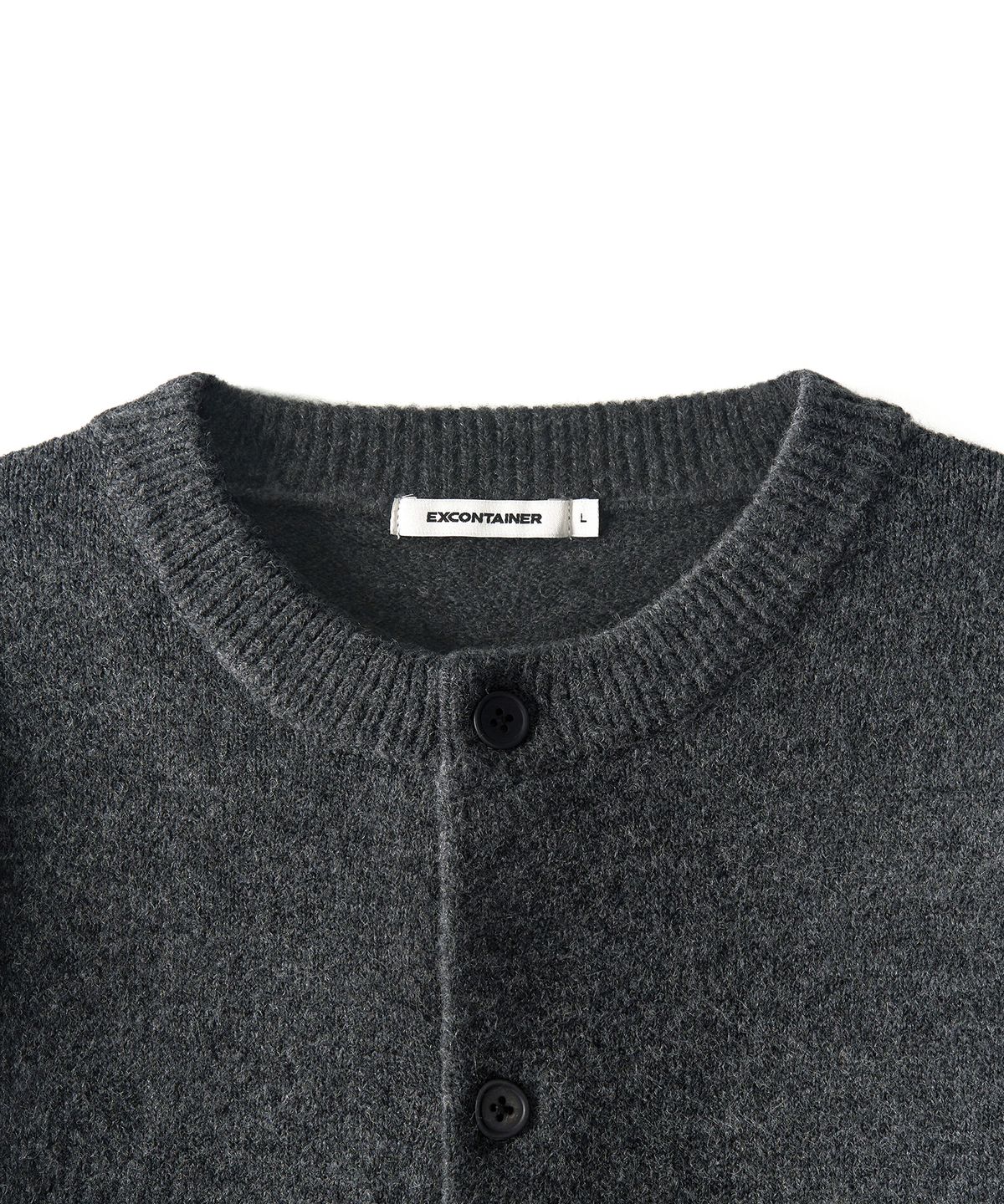 엑스컨테이너(EXCONTAINER) 미니멀 버튼 라운드넥 크롭 가디건 (CHARCOAL)