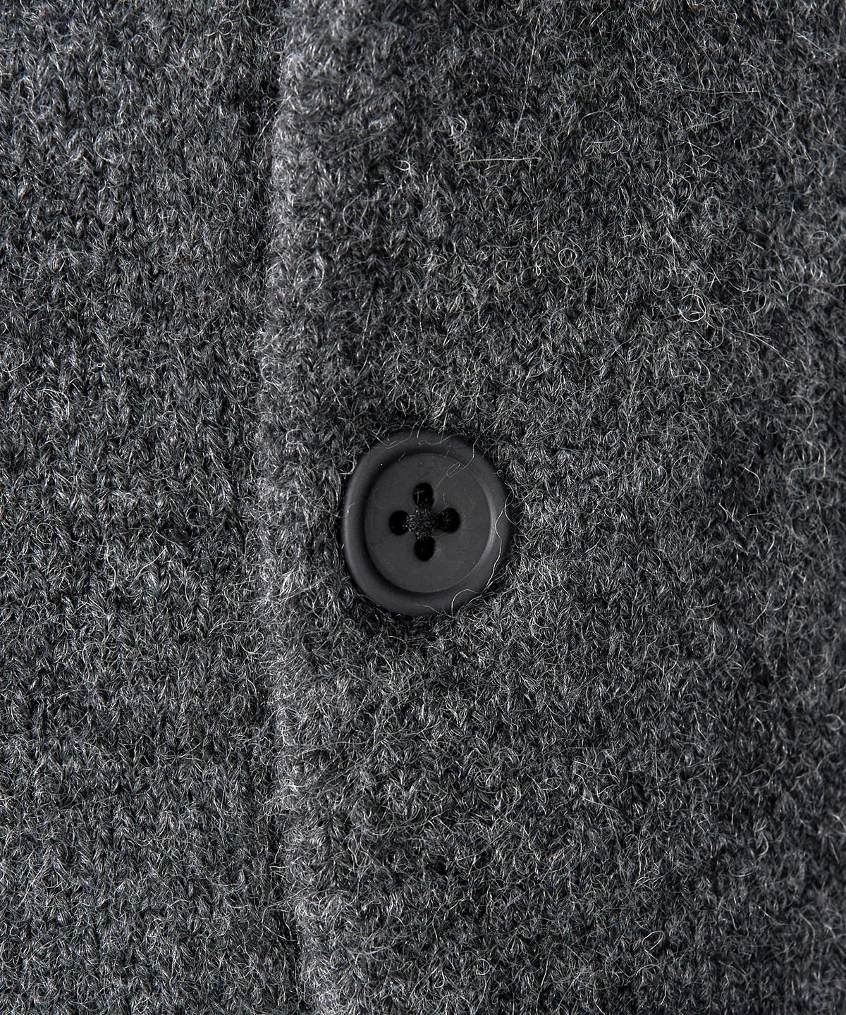 엑스컨테이너(EXCONTAINER) 미니멀 버튼 라운드넥 크롭 가디건 (CHARCOAL)
