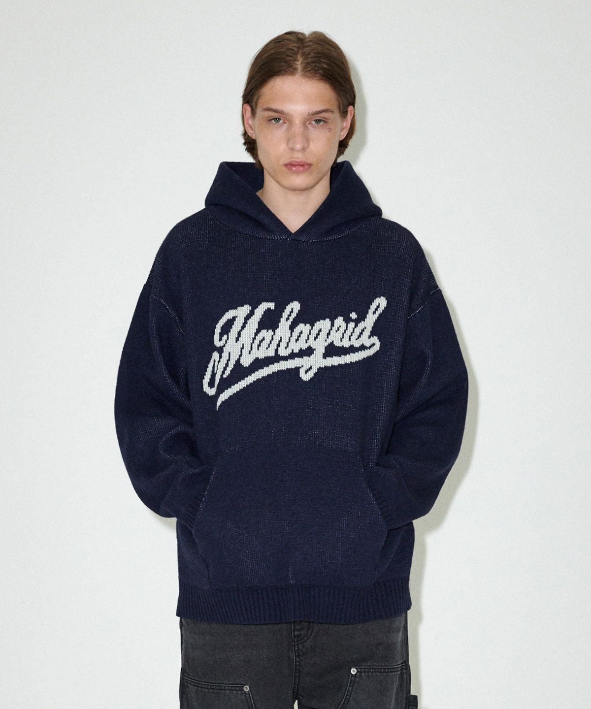 마하그리드(MAHAGRID) SCRIPT LOGO KNIT HOODIE NAVY(MG2EFMK640A)