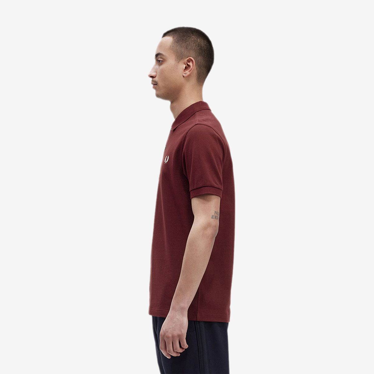 프레드페리(FRED PERRY) [M6000] 플레인 프레드페리 셔츠 - 옥스블러드/에크루 M6000-597