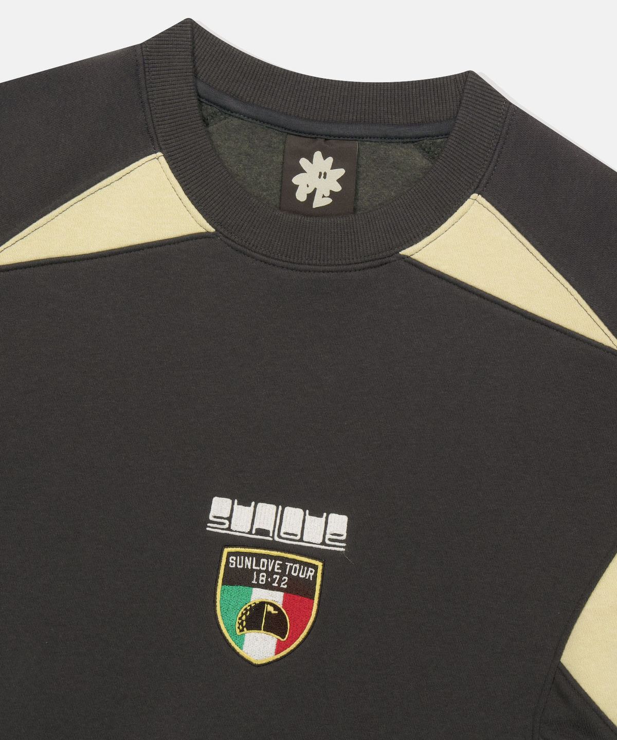 썬러브투어(SUNLOVETOUR) Club Crewneck Sweatshirt Charcoal