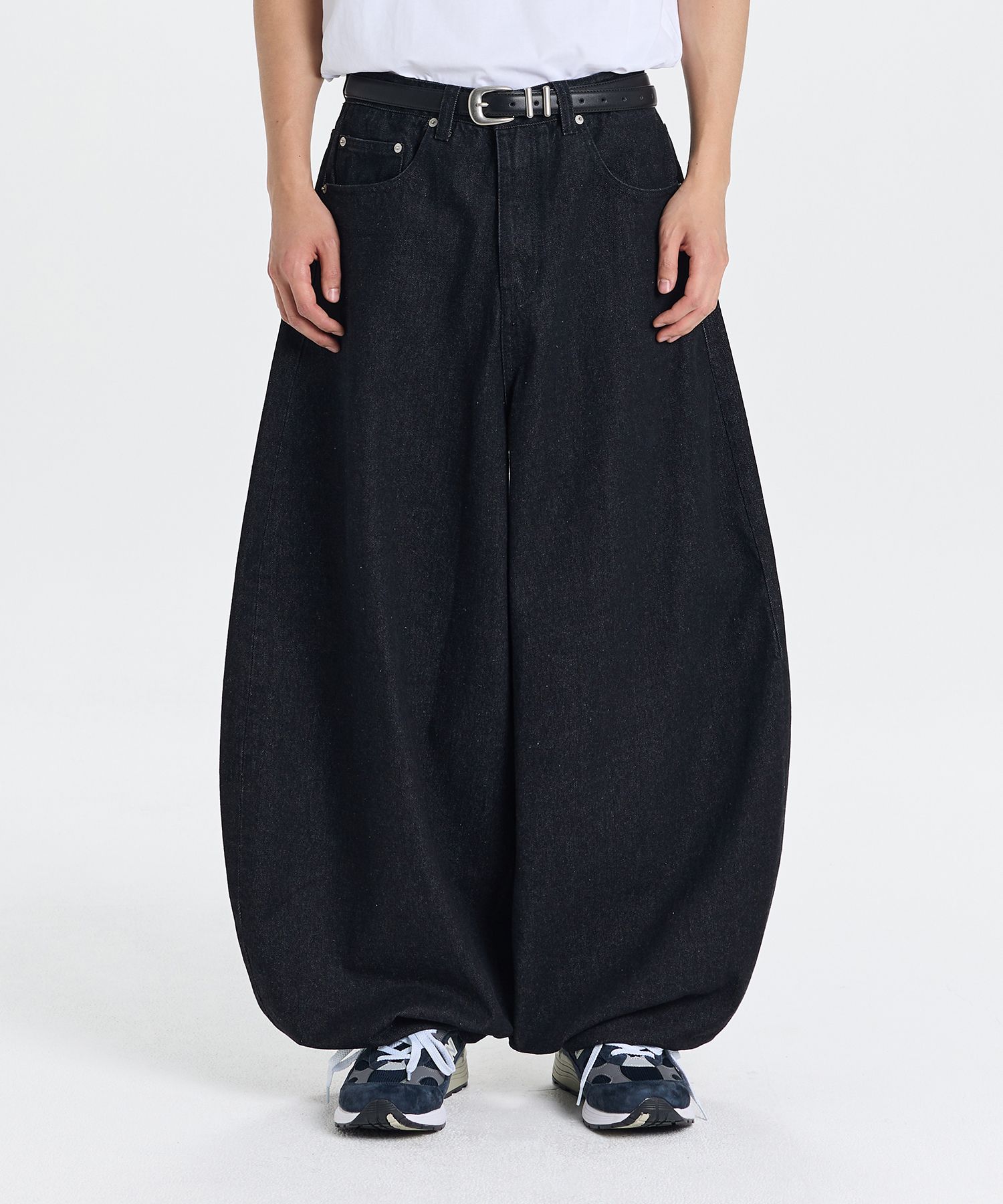 MUSINSA | KICHUL BASIC BALLOON DENIM PANTS (BLACK)