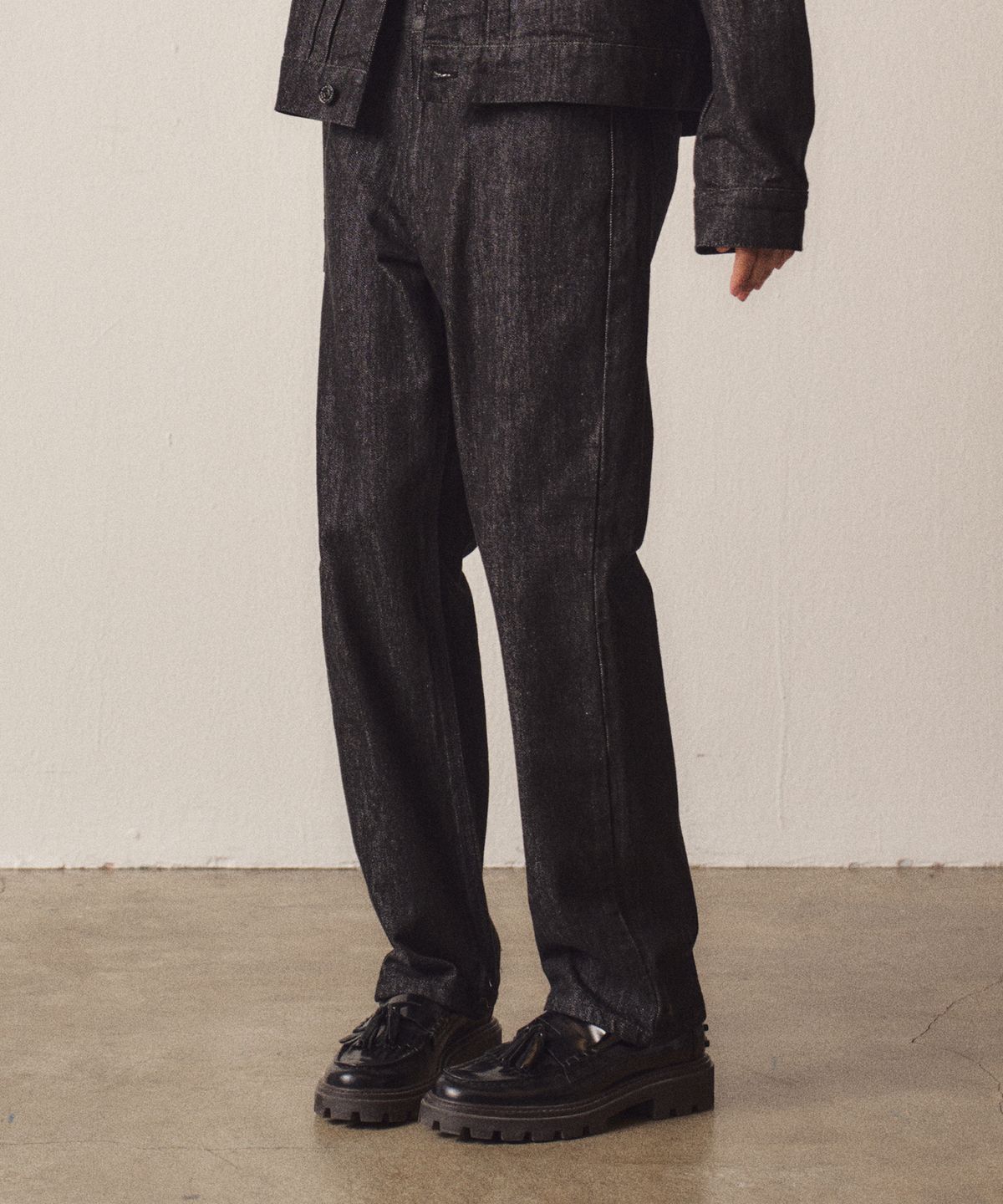이지오 우먼(EZIO WOMEN) W Black Straight Denim Pants