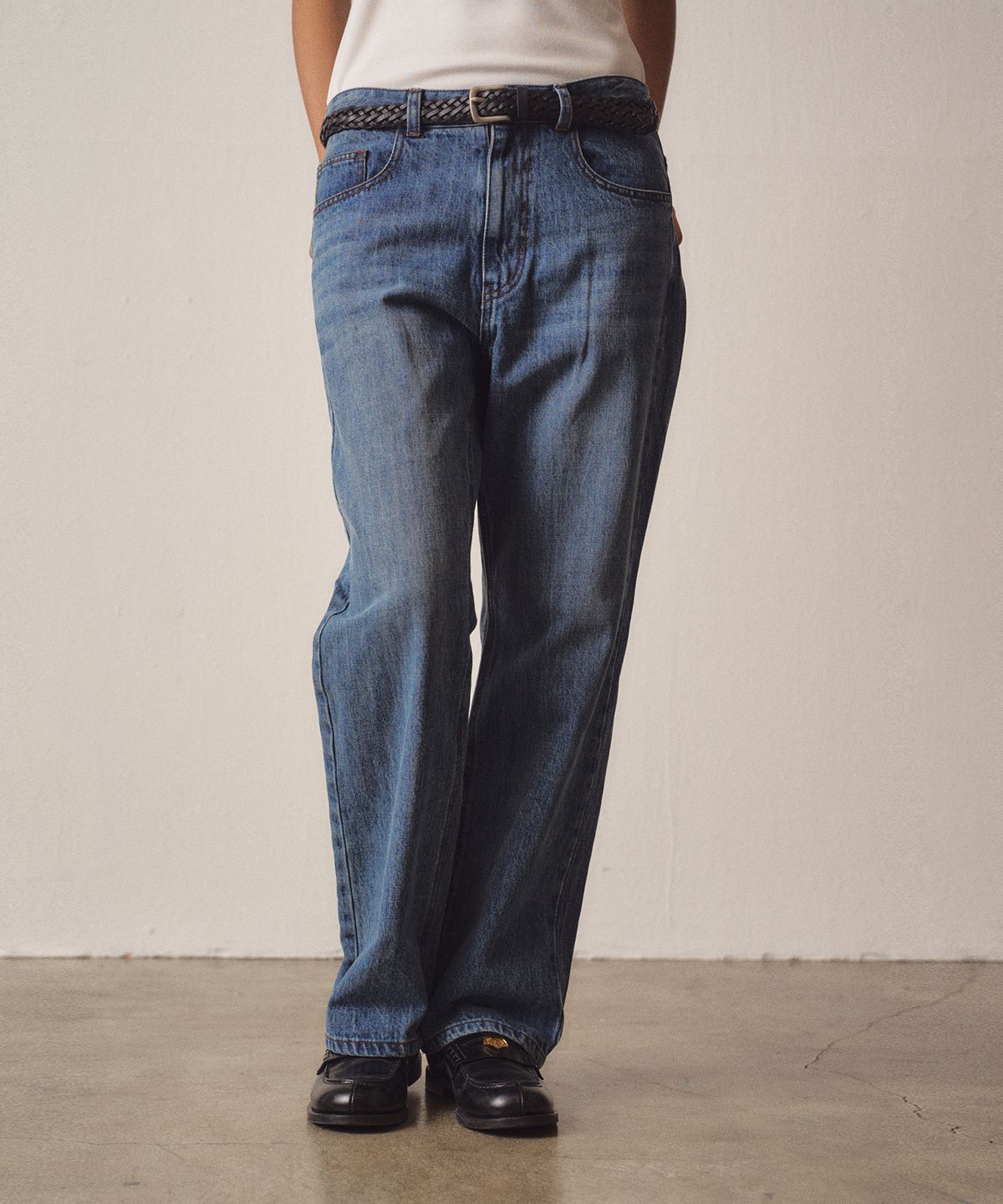 이지오 우먼(EZIO WOMEN) W Blue Washed Denim Pants