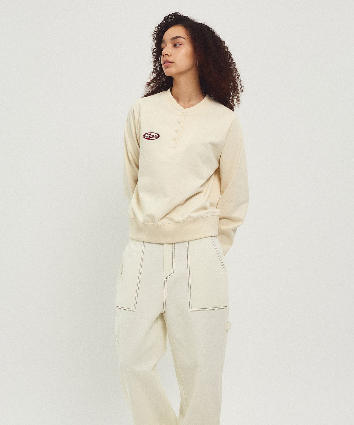 미나수(MENASOO) Henrineck Sweatshirt_Cream