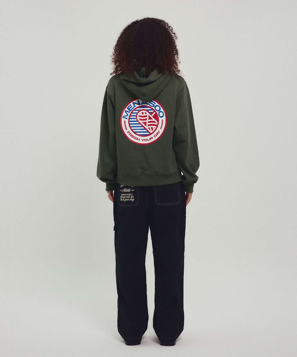 미나수(MENASOO) Menasoo Hearttrack Hoodie_Khaki