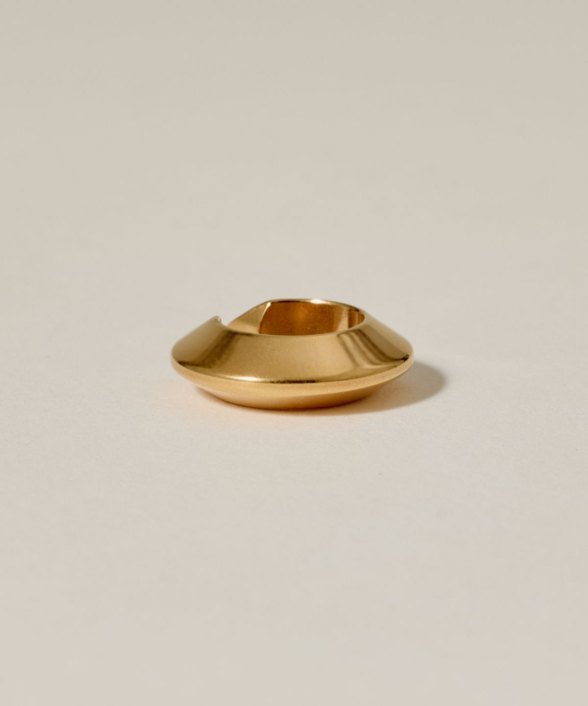 노비스도쿄(NOVICE TOKYO) 디스크 후프 이어 커프[Stainless Steel] Disc Hoop Ear Cuff