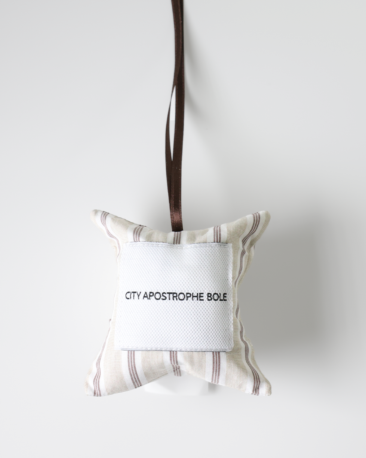 시티 아포스트로피 볼(CITYAPOSTROPHEBOLE) 단향을 빼 편안한 기분을 히노끼 샤쉐