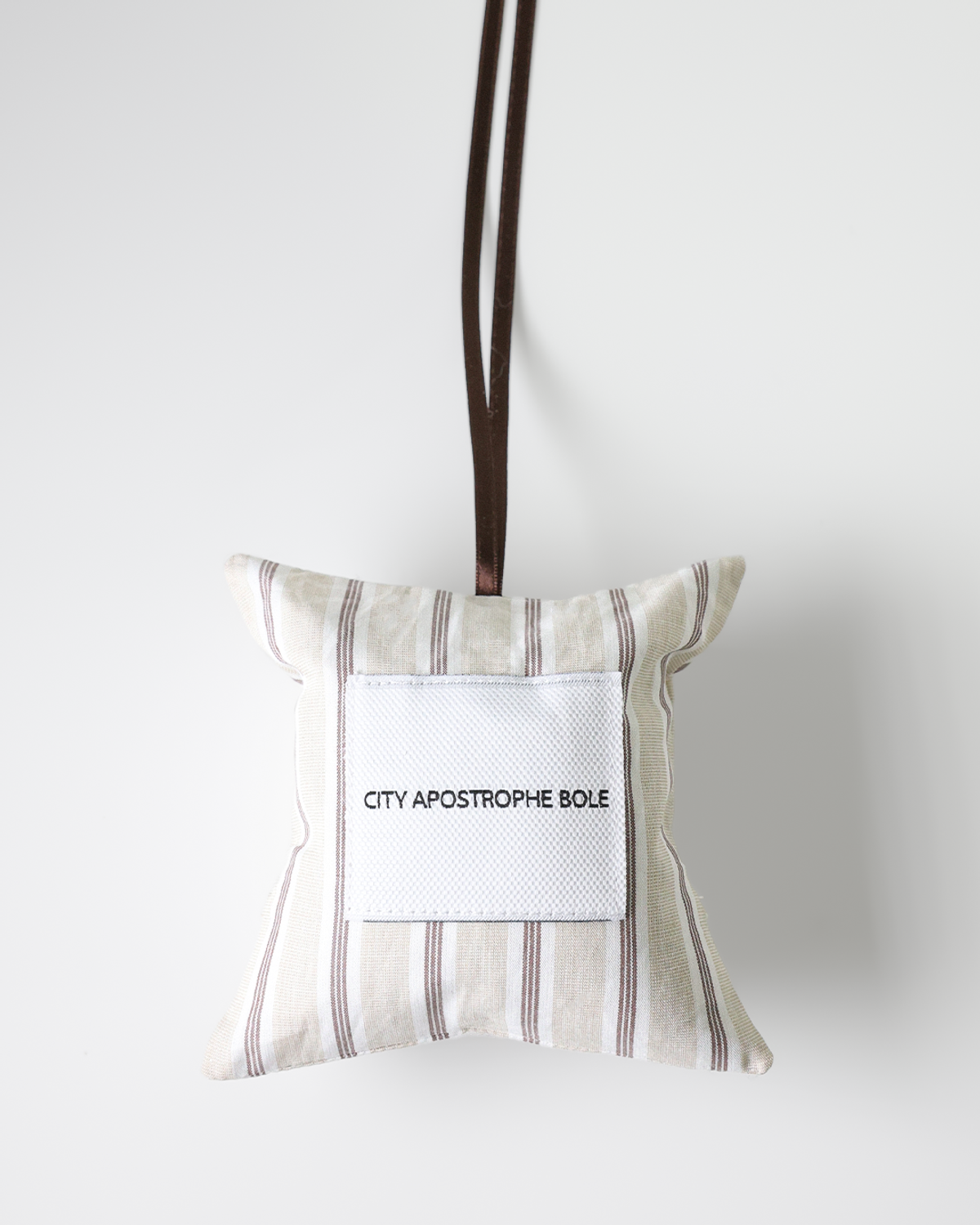 시티 아포스트로피 볼(CITYAPOSTROPHEBOLE) 단향을 빼 편안한 기분을 히노끼 샤쉐