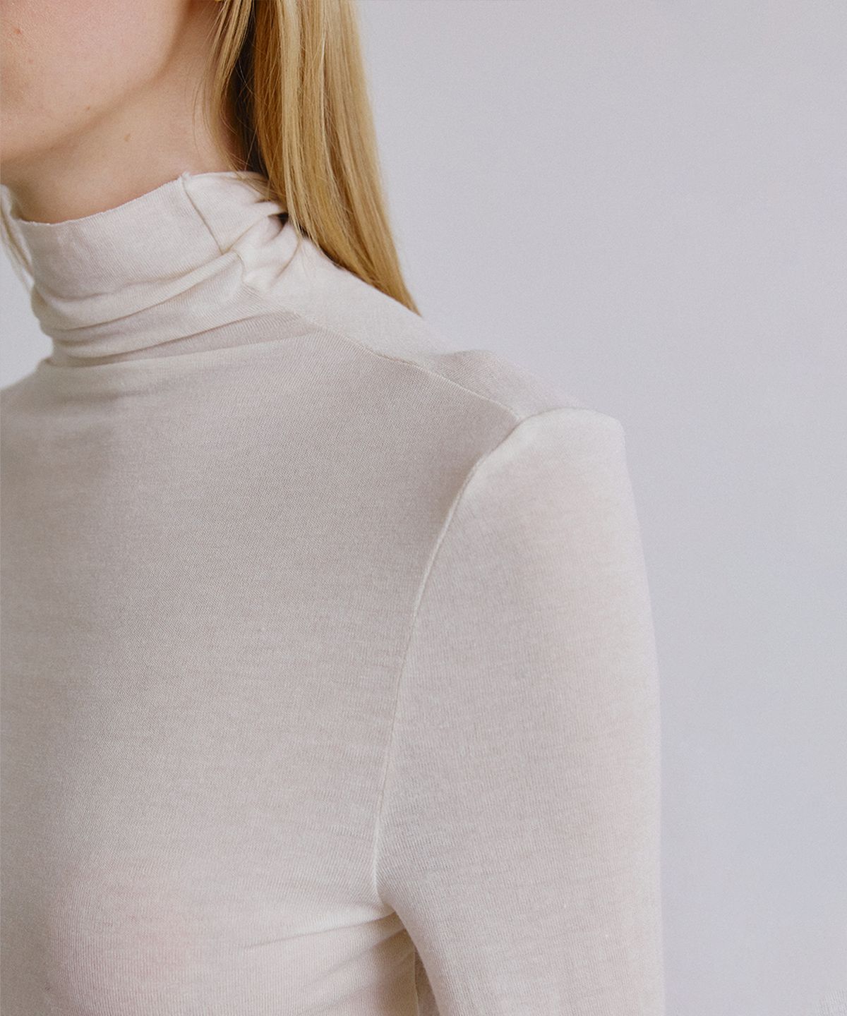 스텝어라운드(STEP AROUND) Line detail wool pola_IVORY