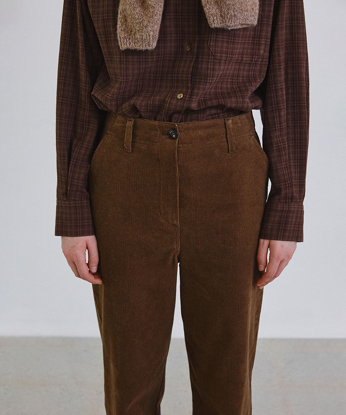 스텝어라운드(STEP AROUND) Corduroy belted straight pants_BROWN