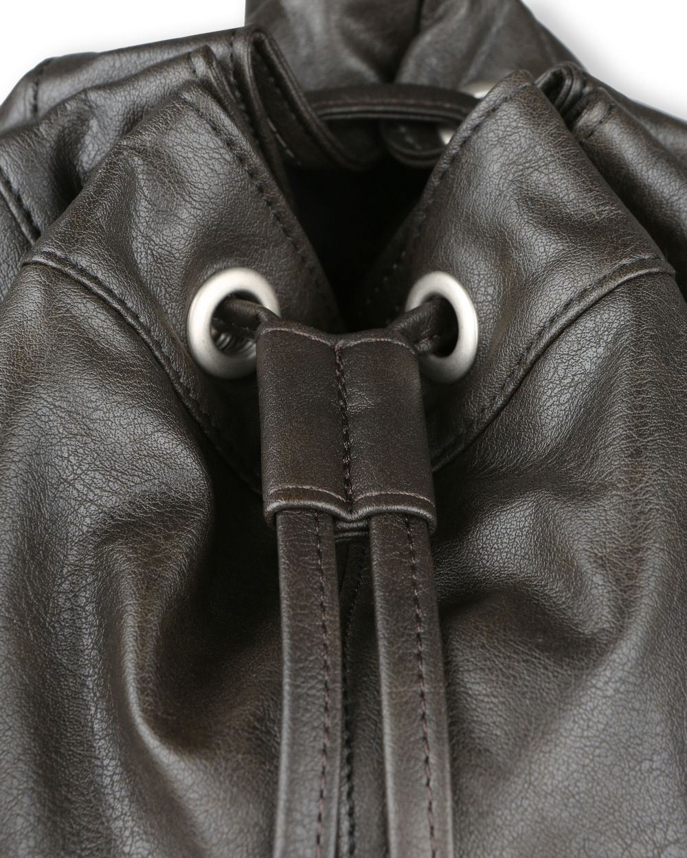 BESLOWのFAUX LEATHER STRING CROSS BAG 全2色 MUSINSA | BESLOW FAUX LEATHER STRING CROSS BAG BROWN