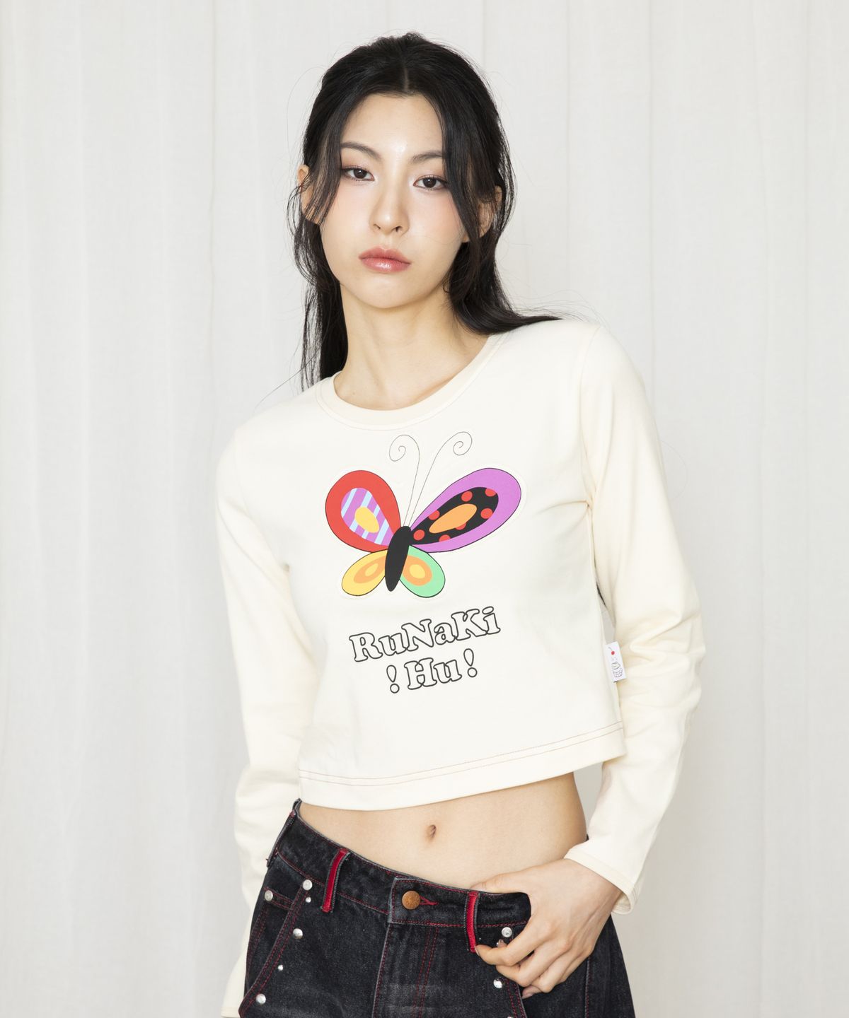루나키후(RuNaKi'Hu') WXT023 버터플라이 아플리케 롱슬리브 (IVORY)