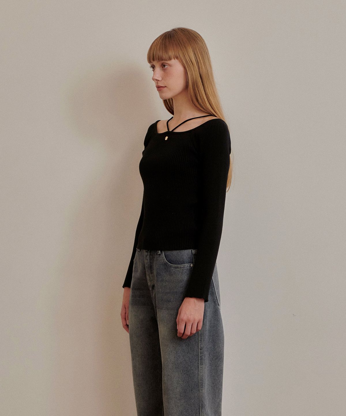 판도라핏(PANDORAFIT) Haupy Off-shoulder Knit