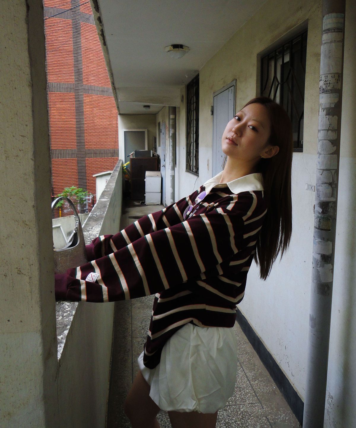 미나수(MENASOO) Menasoo Stripe Rugby T Shirt_Burgundy