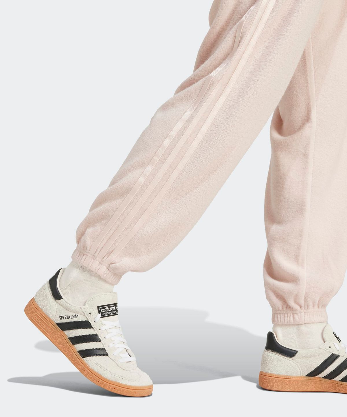 아디다스(ADIDAS) 조거 팬츠 - 핑크베이지 / JN3008