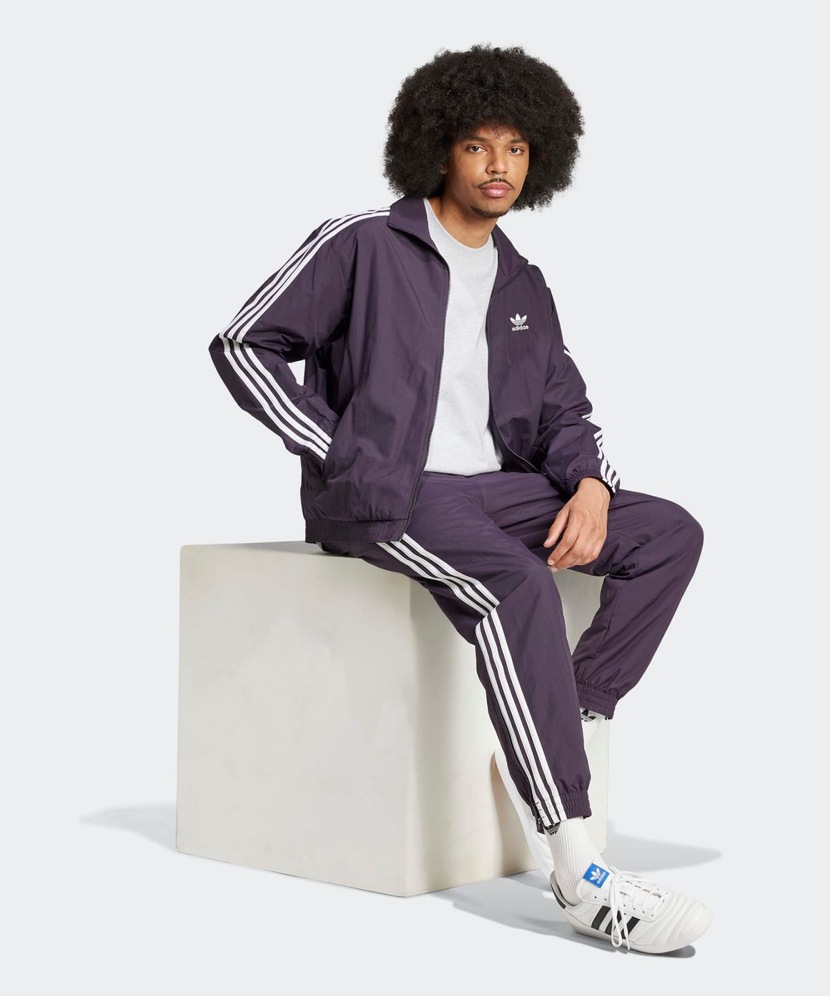 아디다스(ADIDAS) 우븐 파이어버드 트랙 팬츠 - 딥퍼플 / IZ2412