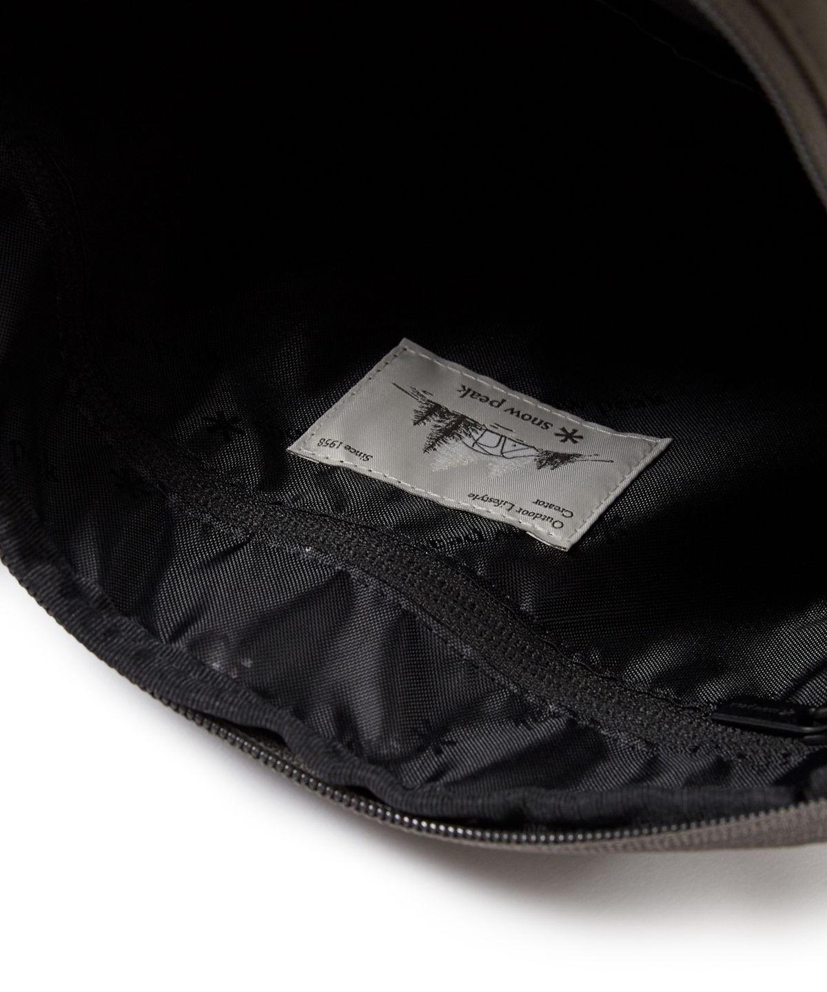 스노우피크 어패럴(SNOWPEAK APPAREL) 듀얼테크 스퀘어 크로스백 M (S24FUFCB38) Dark Khaki