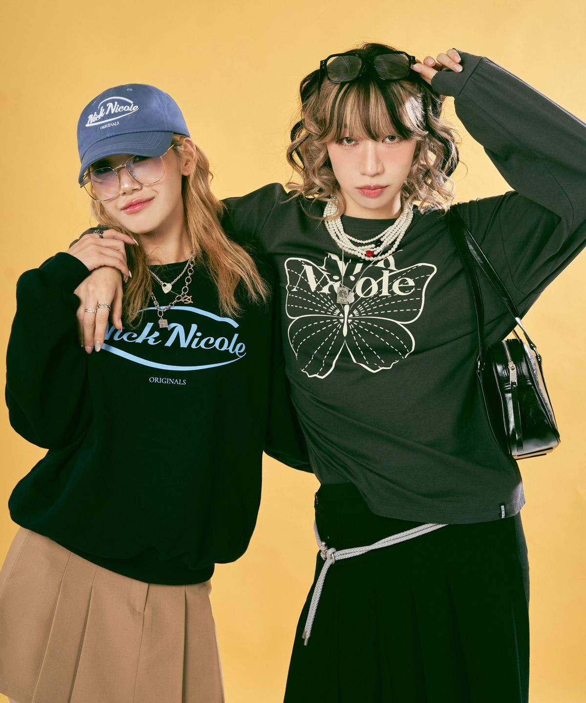 닉앤니콜(NICK&NICOLE) BUTTERFLY SIGNATURE LS TOP_CHARCOAL CREAM