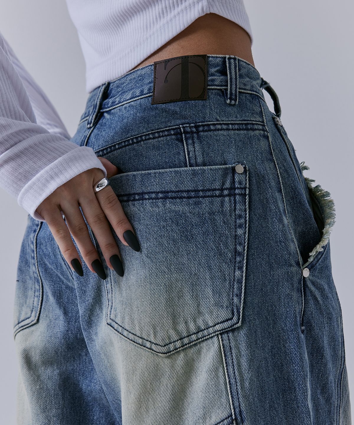 트리밍버드(TREEMINGBIRD) Incision Tassel Denim Pants [ Blue ]