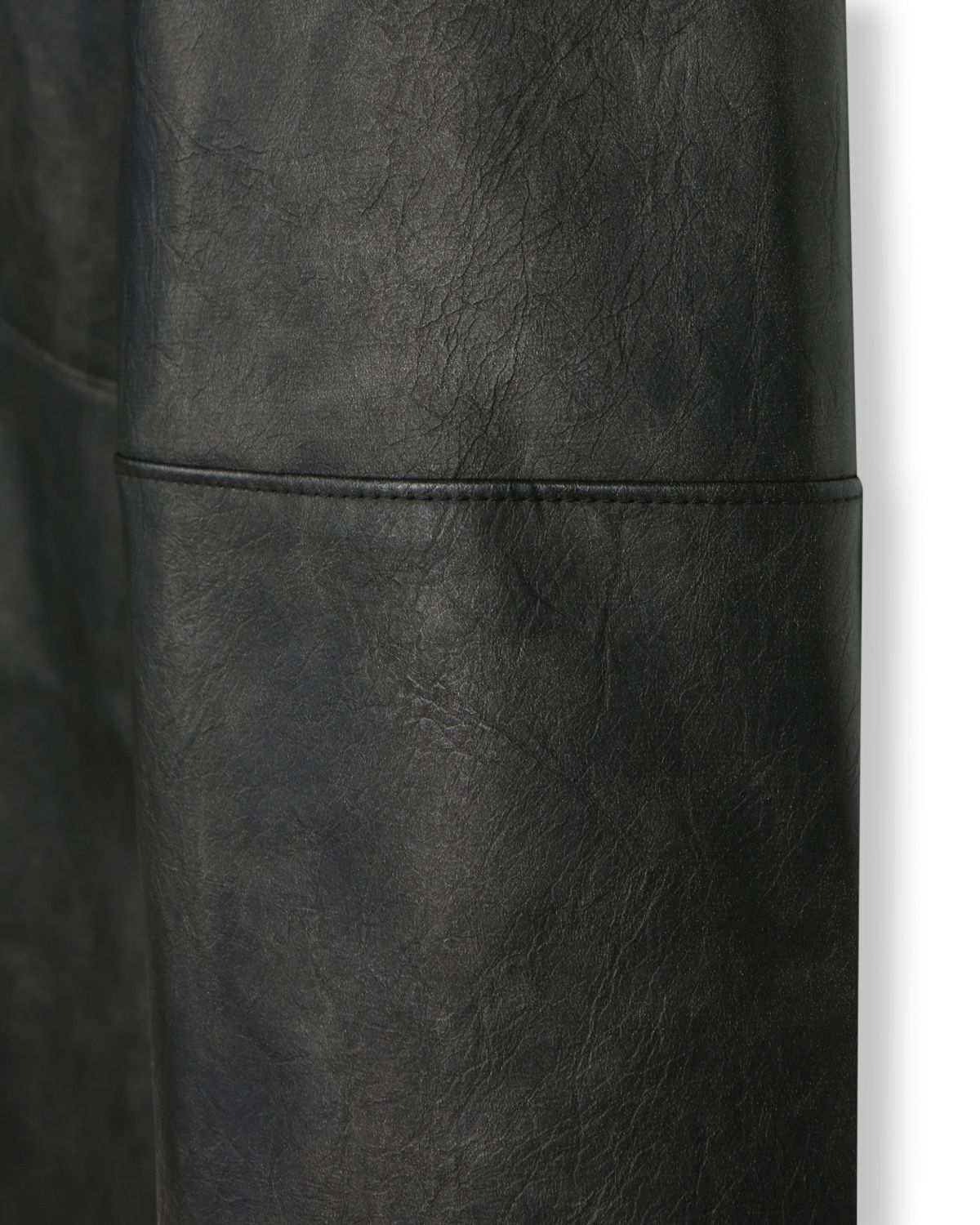 비슬로우(BESLOW) WASHED LEATHER CAR COAT BLACK