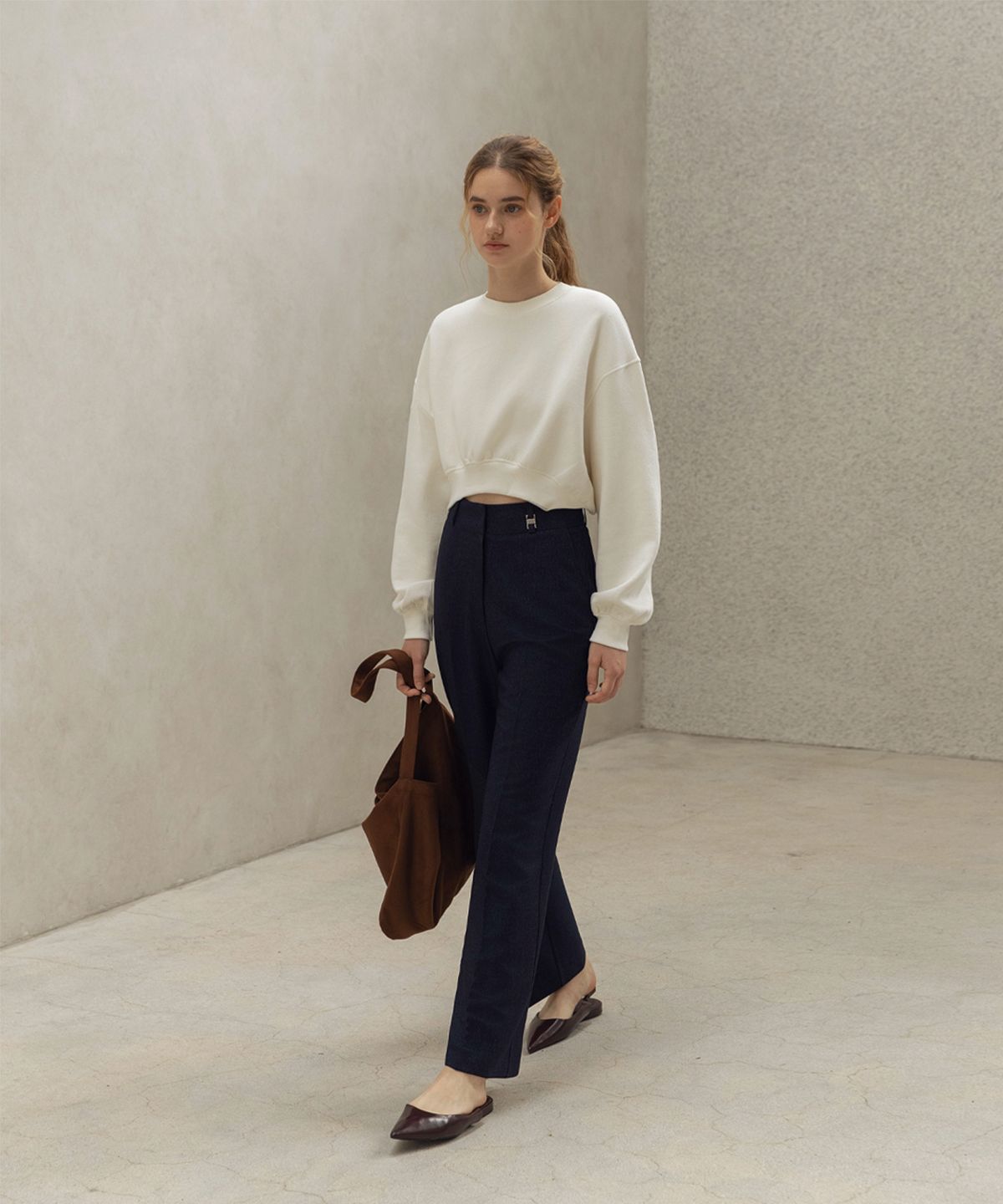 논앤논(NON AND NON) ONE-TUCK WIDE DENIM SLACKS_NHSL4101 (DEEP BLUE)