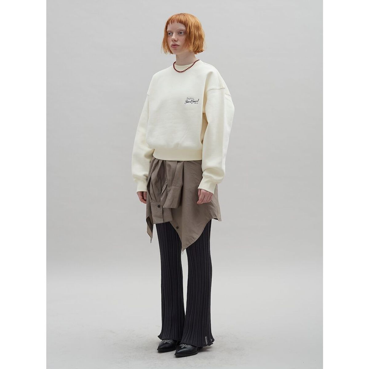 샌드 사운드(SAND SOUND) Logo Embroidered Crop Sweatshirt  Lemon