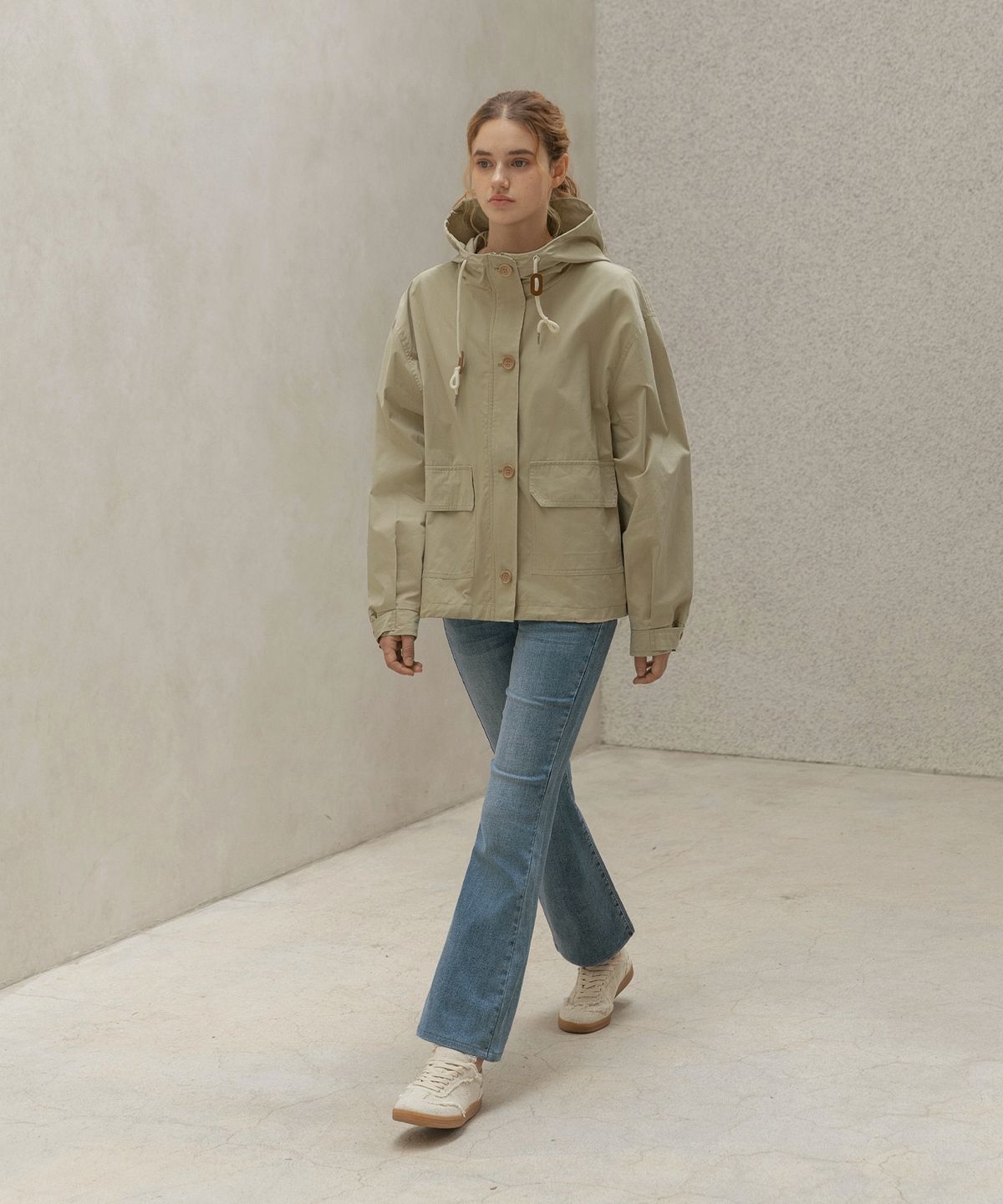 논앤논(NON AND NON) HOOD HALF TRENCH COAT_NHCT4104 (LIGHT BEIGE)