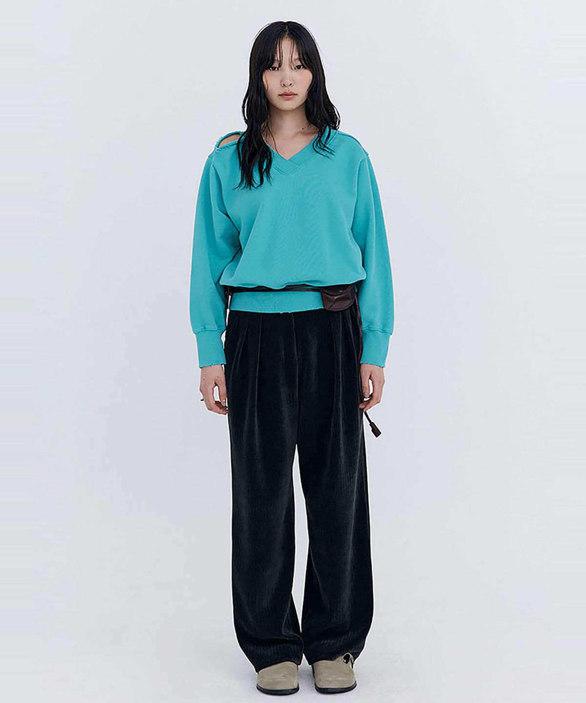 분더캄머(WNDERKAMMER) Damage V-neck sweatshirt_Mint(데미지 브이넥 스웻 셔츠_민트)