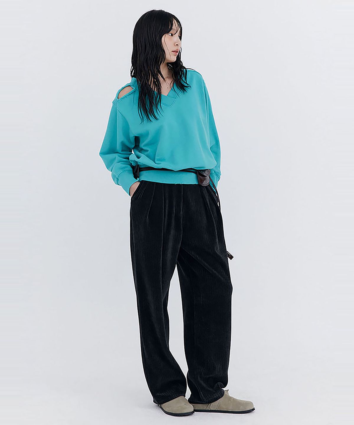 분더캄머(WNDERKAMMER) Damage V-neck sweatshirt_Mint(데미지 브이넥 스웻 셔츠_민트)