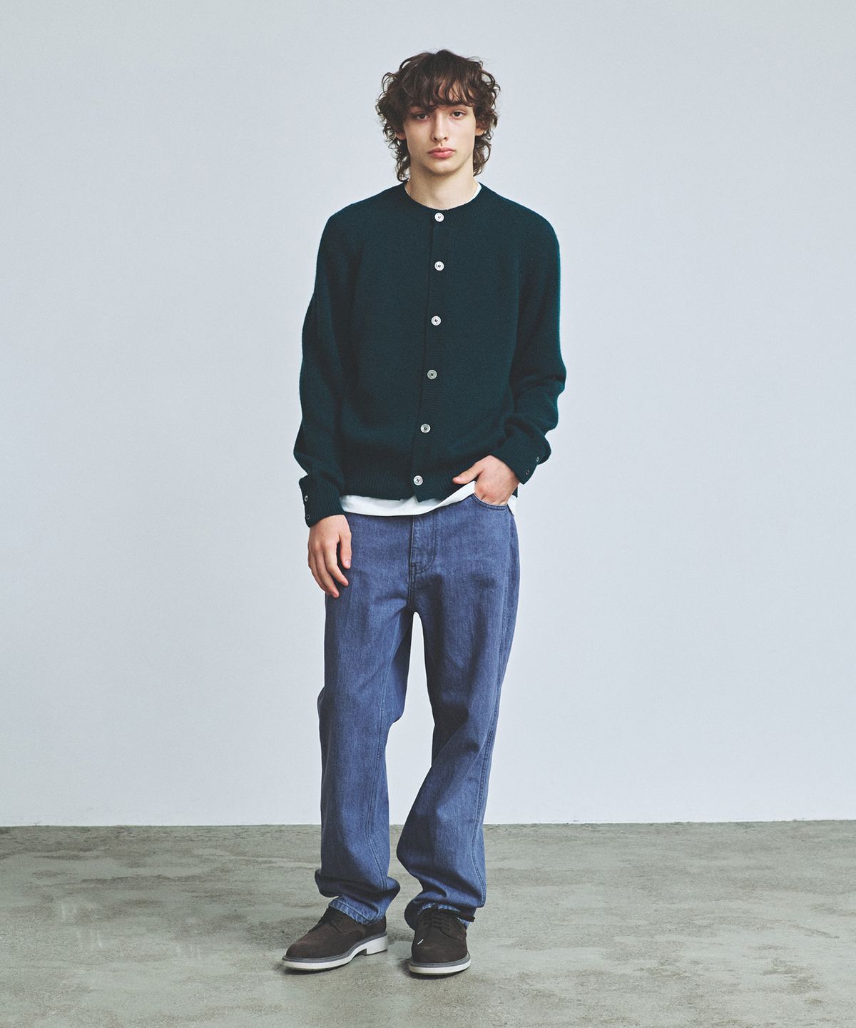 니티드(KNITTED) 쉐기독 울 100 라운드 가디건 DARK GREEN