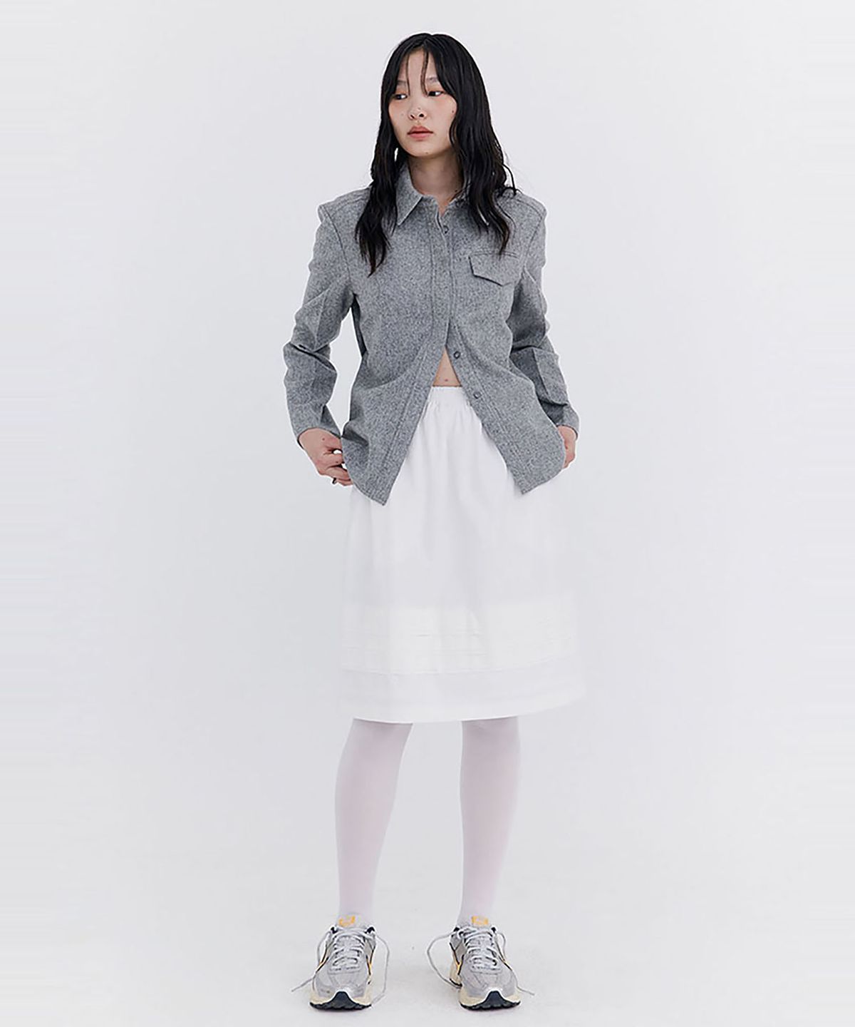 분더캄머(WNDERKAMMER) Raw-cut Tuck Skirt_White(로우컷 턱 스커트_화이트)