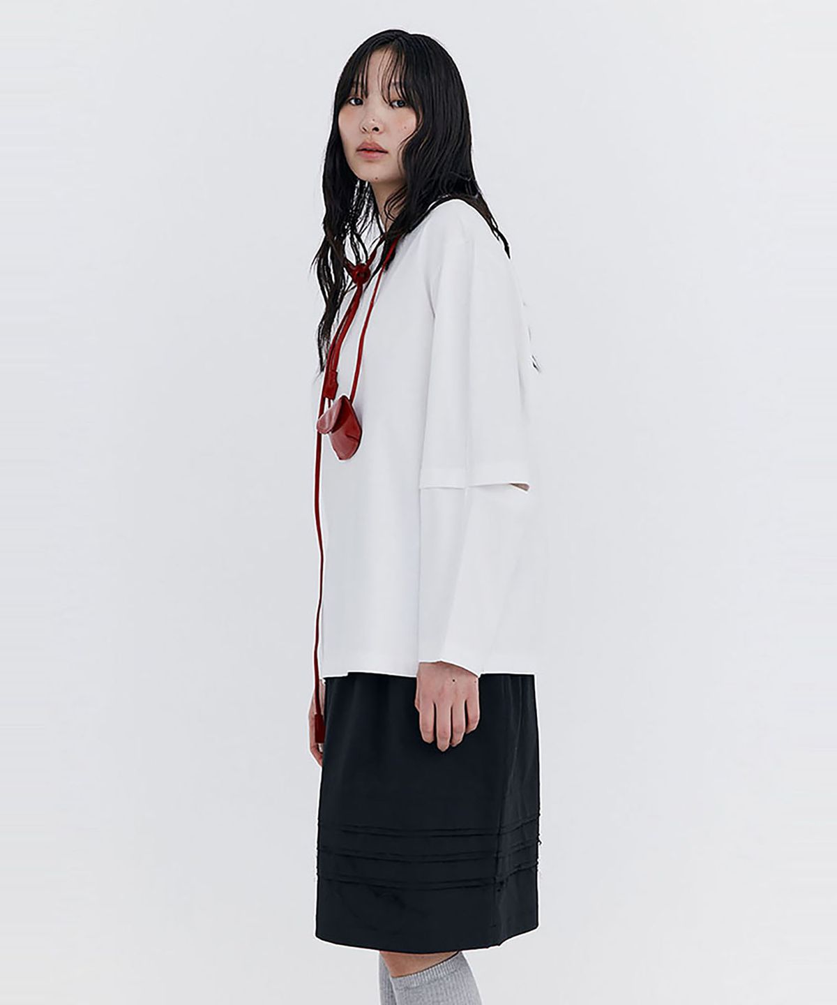 분더캄머(WNDERKAMMER) Raw-cut Tuck Skirt_Black(로우컷 턱 스커트_블랙)