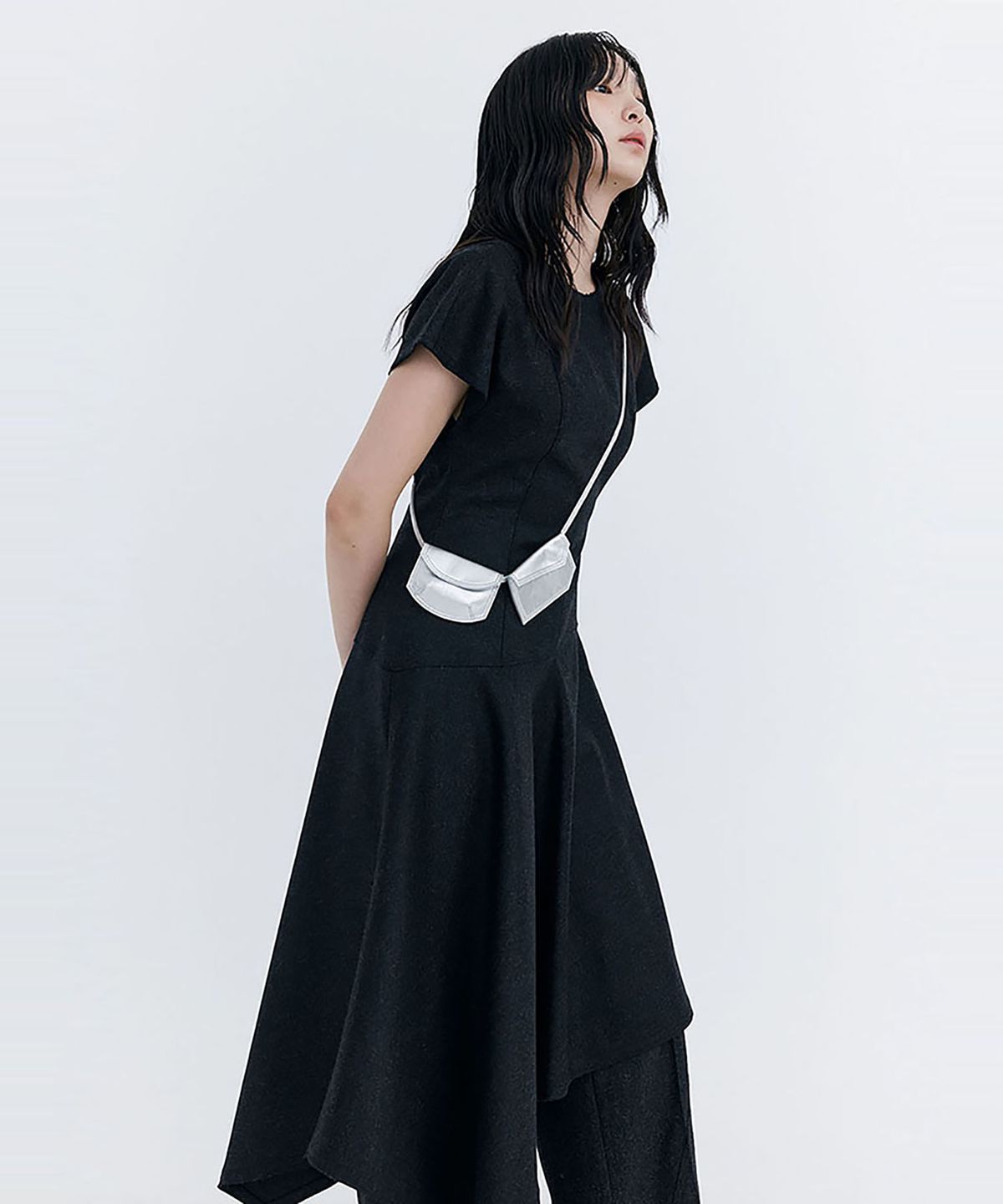 분더캄머(WNDERKAMMER) Raw-cut Wool Dress_Charcoal(로우컷 울 드레스_차콜)