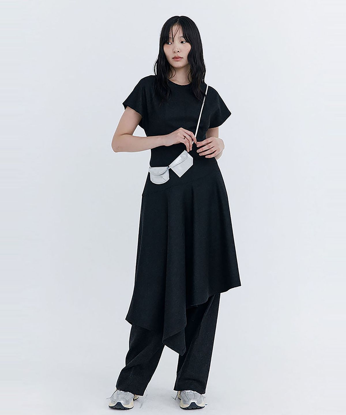 분더캄머(WNDERKAMMER) Raw-cut Wool Dress_Charcoal(로우컷 울 드레스_차콜)