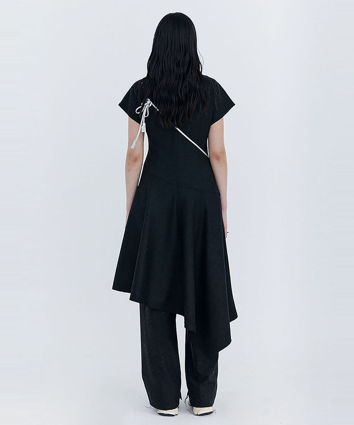 분더캄머(WNDERKAMMER) Raw-cut Wool Dress_Charcoal(로우컷 울 드레스_차콜)