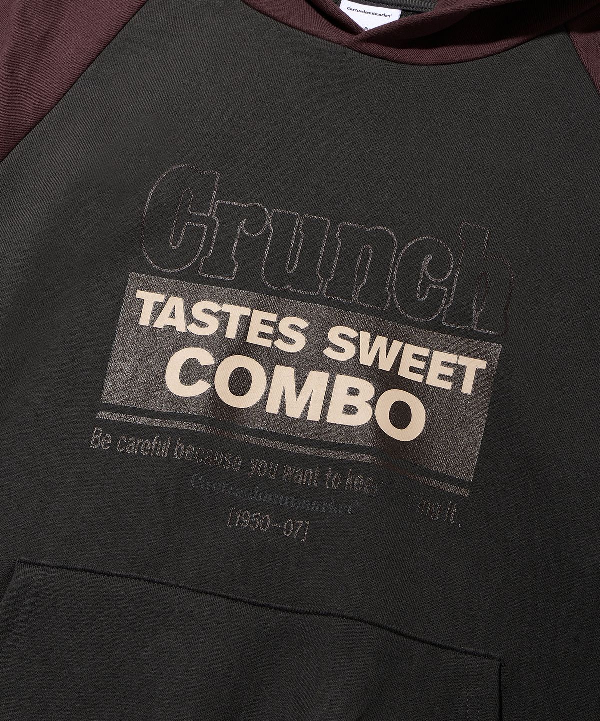 캑터스도넛마켓(CACTUSDONUTMARKET) Crunch Raglan Hoodie - Burgundy