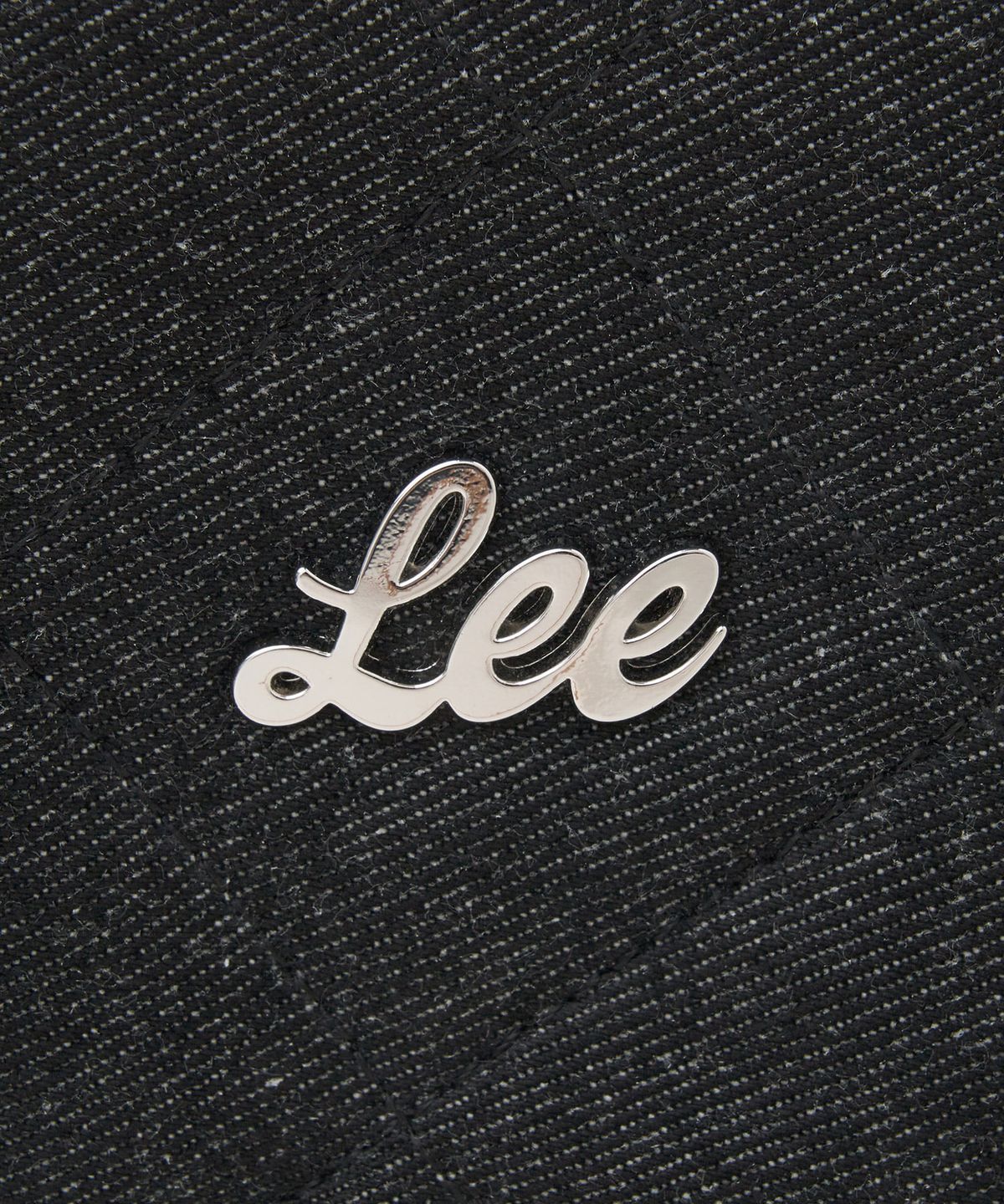 리(LEE) 퀼팅 크로스 파우치백 블랙 로우