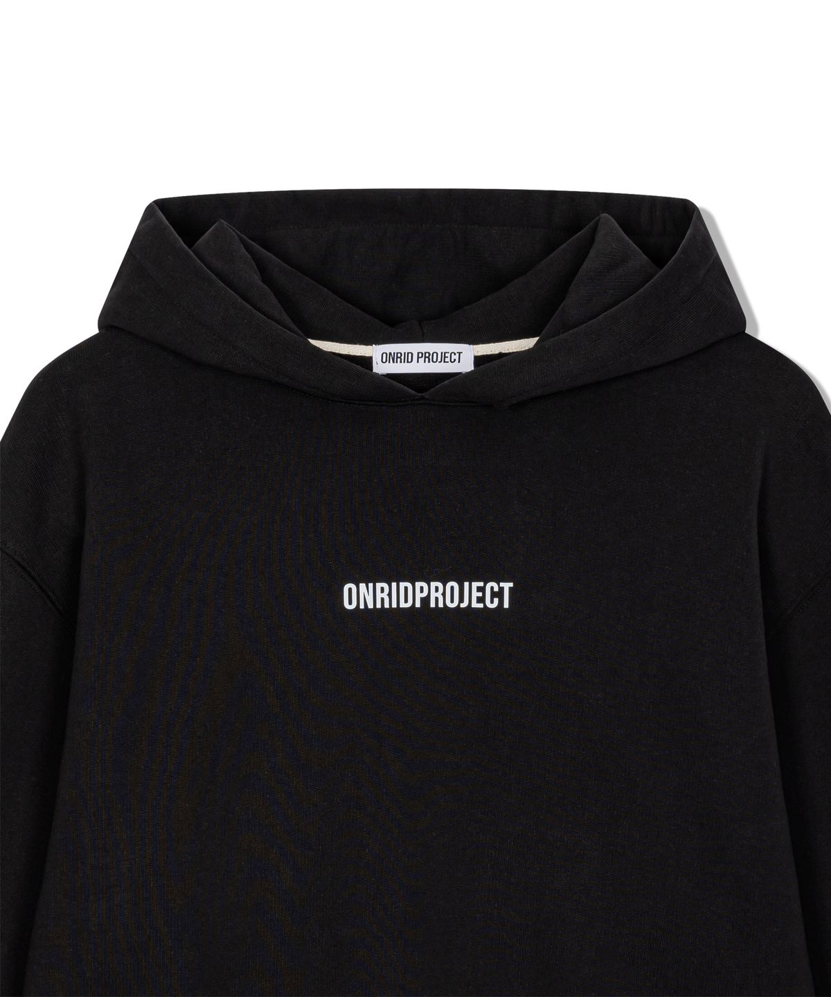 온리드프로젝트(ONRIDPROJECT) 맨즈 에센셜 크롭 후디 - 블랙