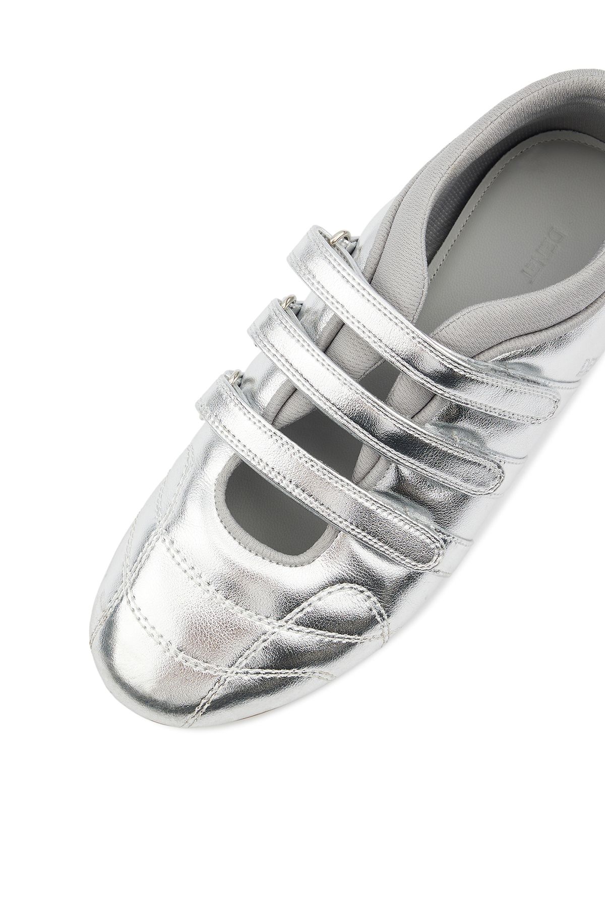 다이닛(DEINET) MOZZI SHOES IN SILVER